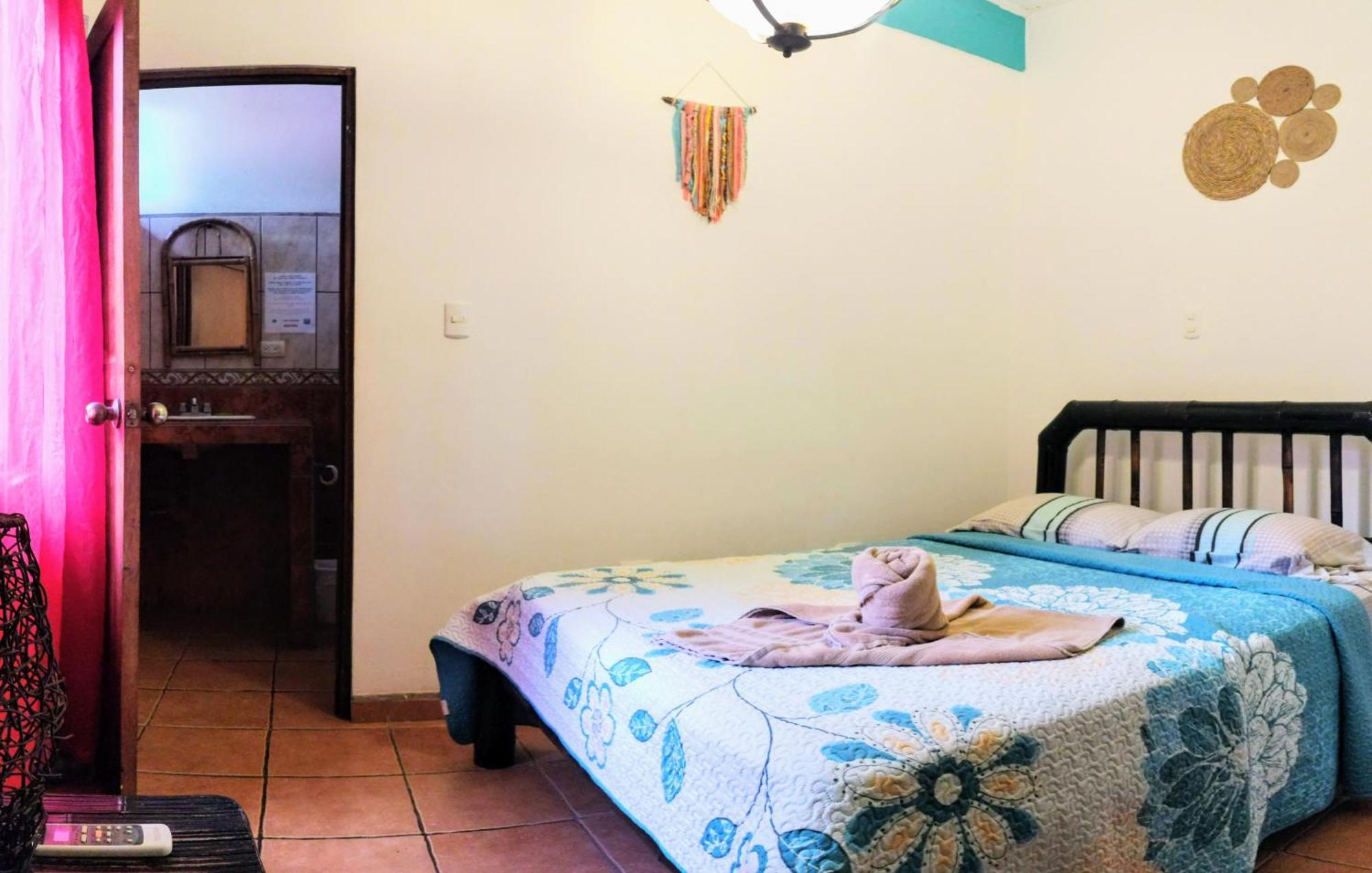 Cool Vibes Beach Hostel Dominical Exterior foto