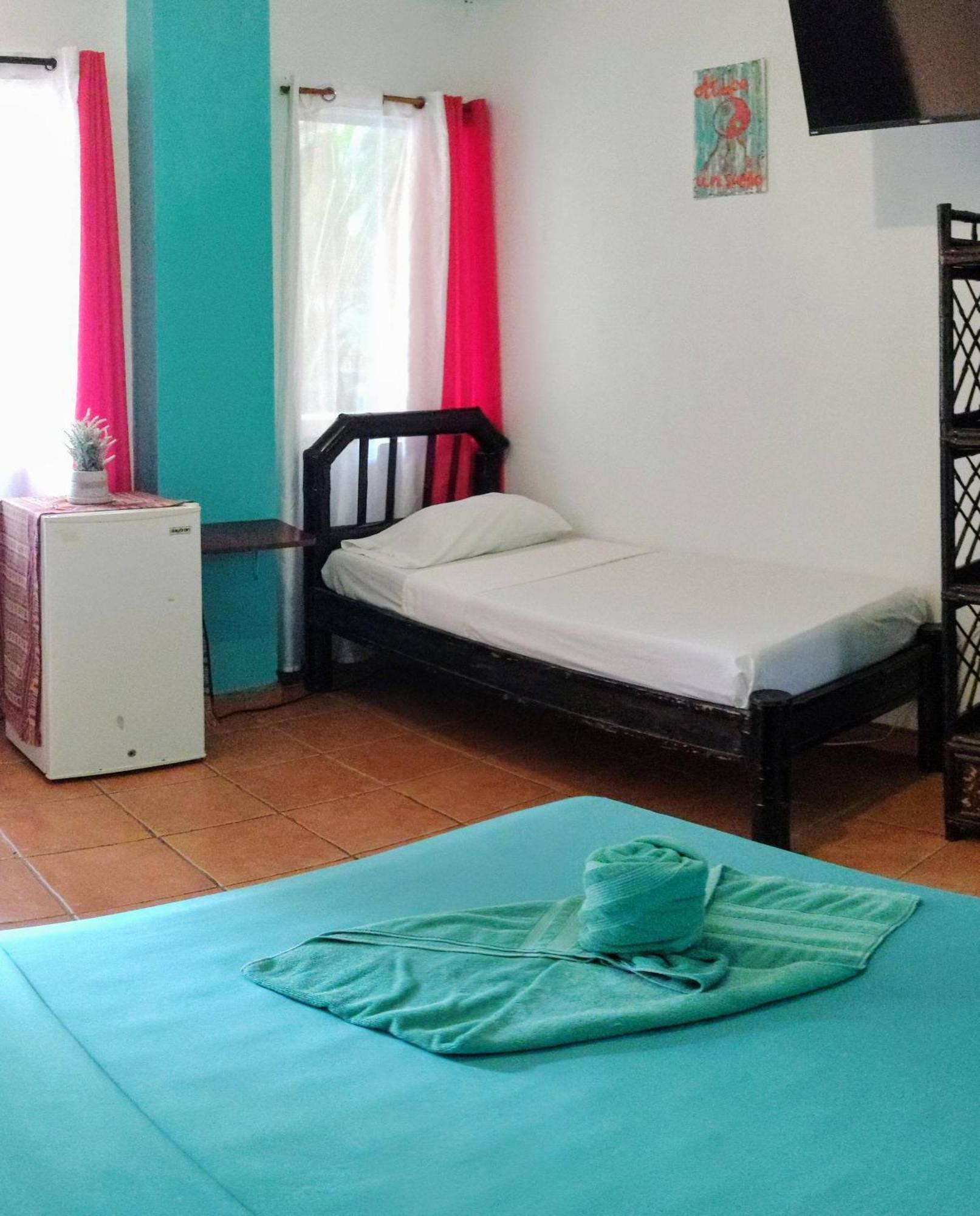 Cool Vibes Beach Hostel Dominical Exterior foto